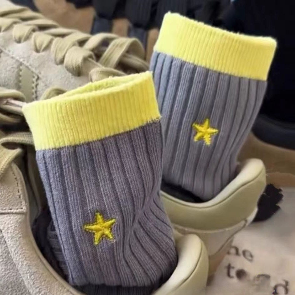 Star Embroidered Color Block Socks