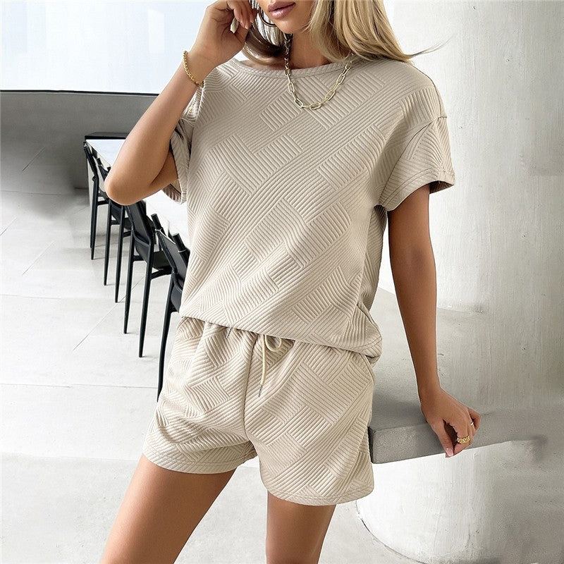 Casual Two-Piece Set- Solid Color Round Neck Top And Shorts