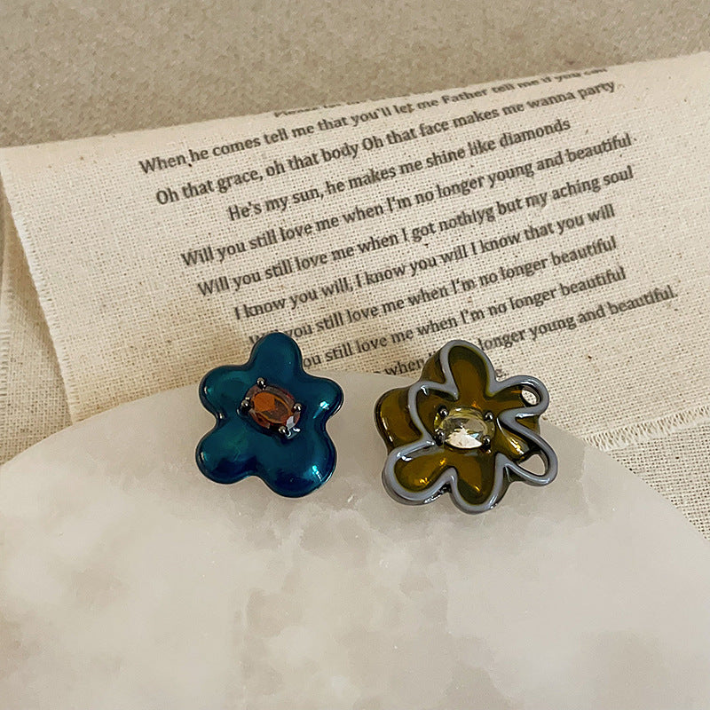 Asymmetric Enamel Zircon Flower Stud Earrings