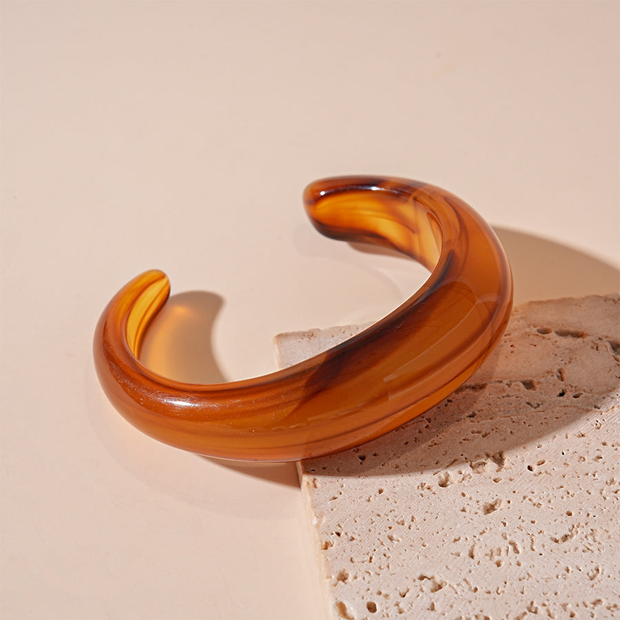 Vintage Smoothy Open Acrylic Bracelet