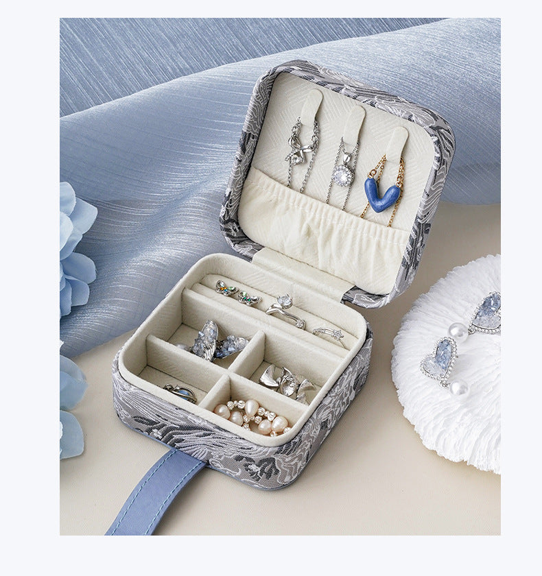 Vintage Jacquared Embroidered Portable Jewelry Case