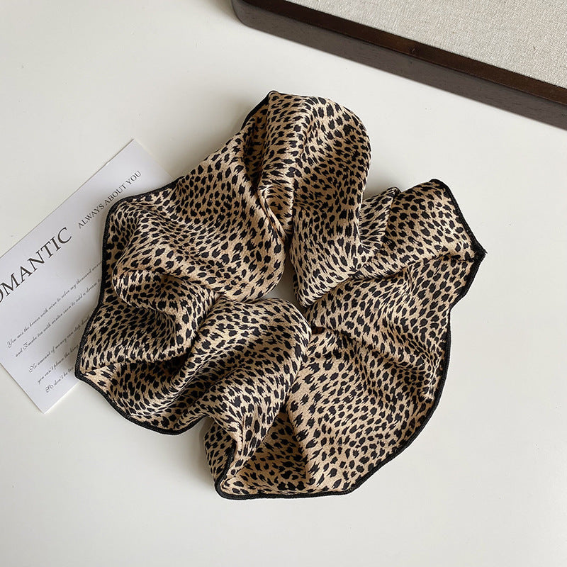 Retro Leopard Print Elastic Hair Tie