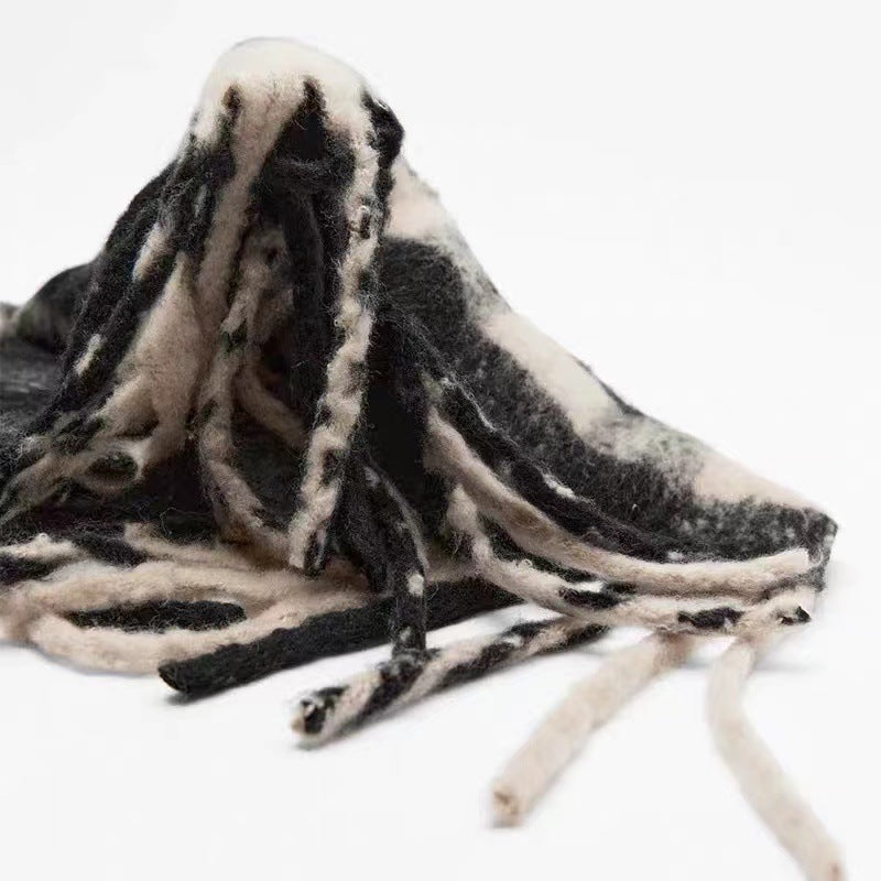 Plaid Contrast Color Tassel Scarves