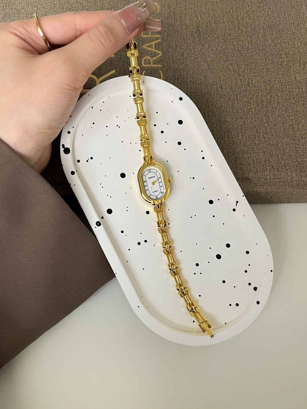 Vintage Gold Oval Bracelet Quartz Watch