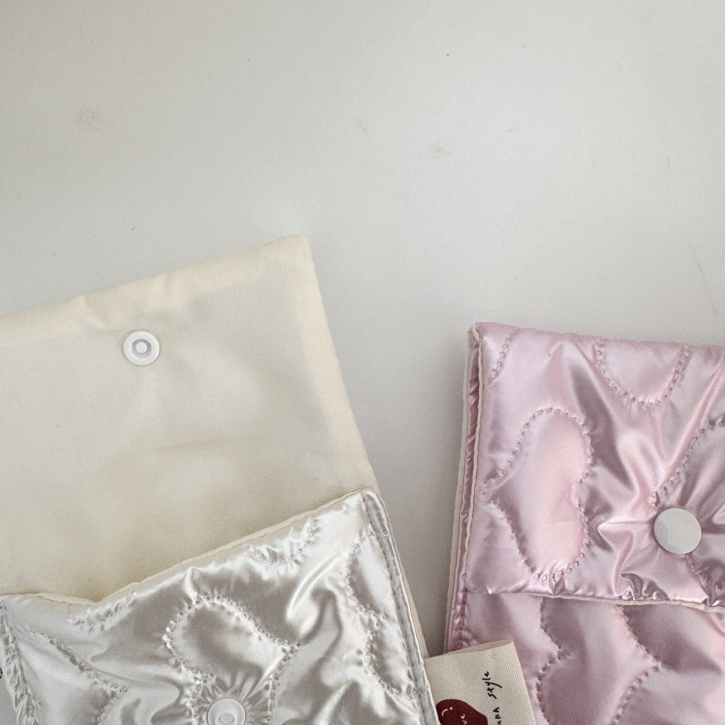 Love Bow Portable Mini Make Up Bag