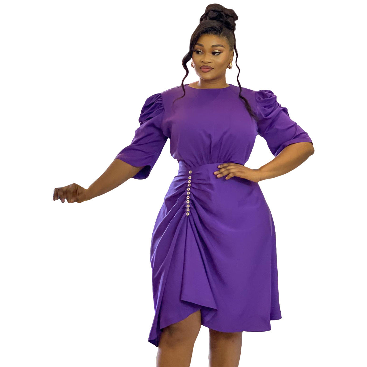 Robe plissée élégante à manches courtes et couleur unie