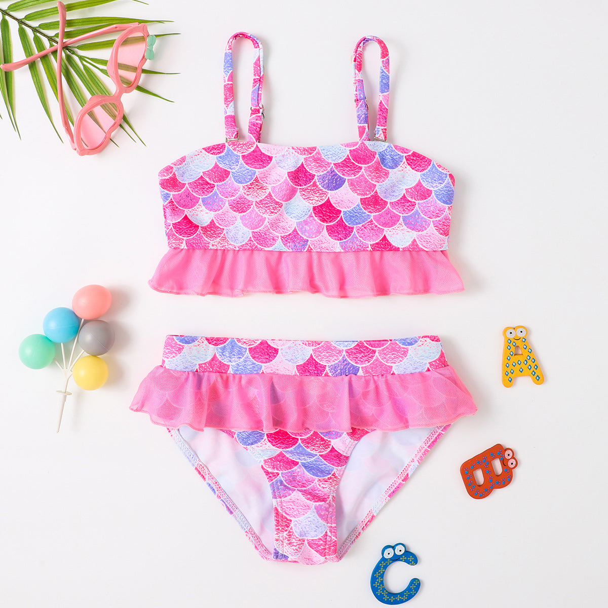 Conjunto de baño de dos piezas con top y pantalones cortos con volantes y estampado de sirena para niña