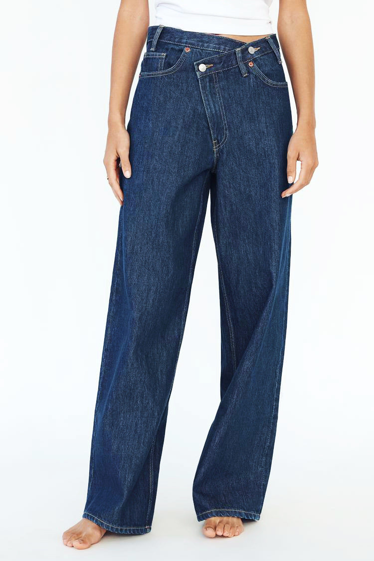 Women Fashion Casual Solid Color Straight Jeans