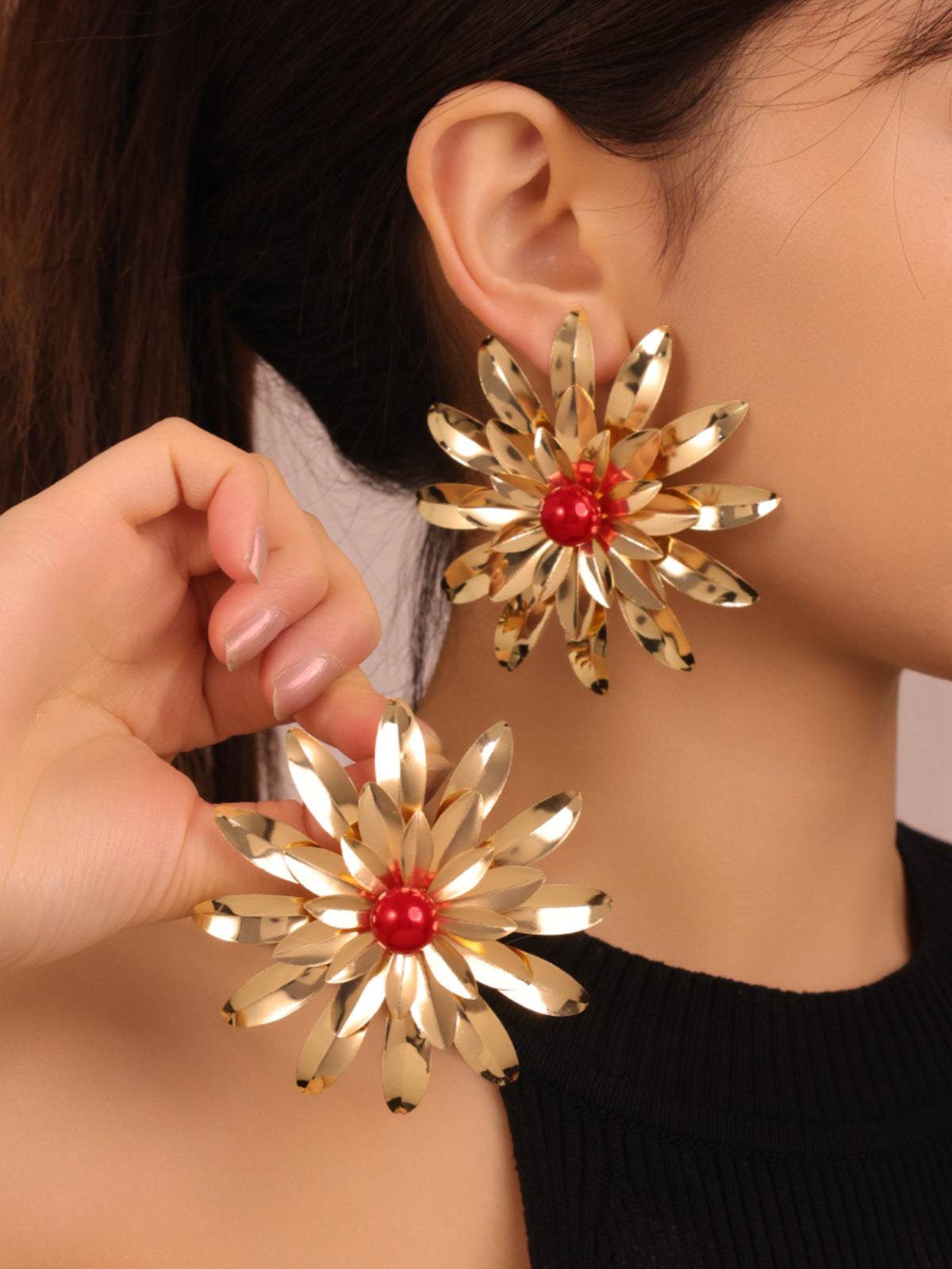 Women Fashion Exaggerated Symmetrical Floral Earrings