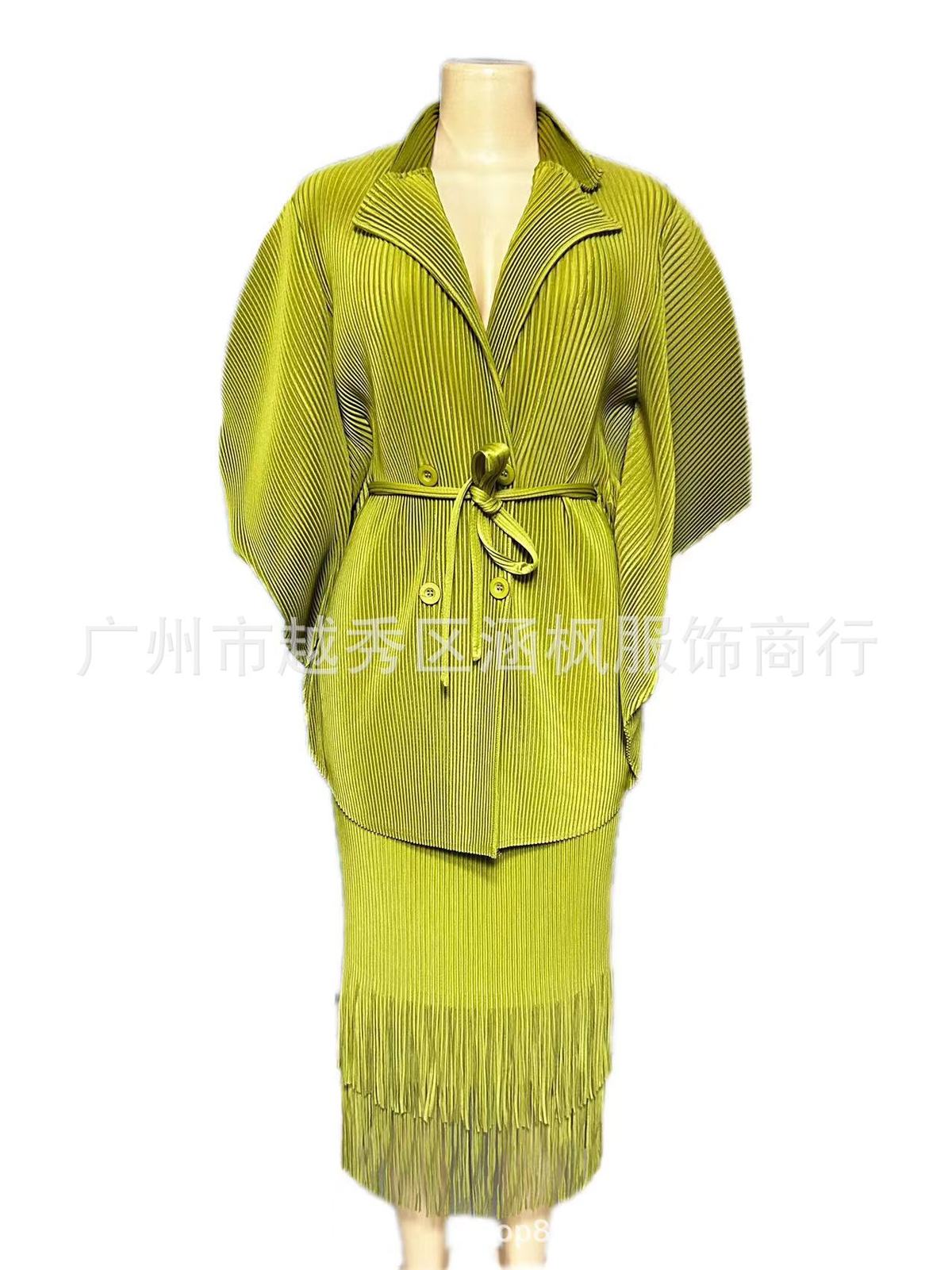African Women Lapel V-Neck Long Sleeve Cardigan Set