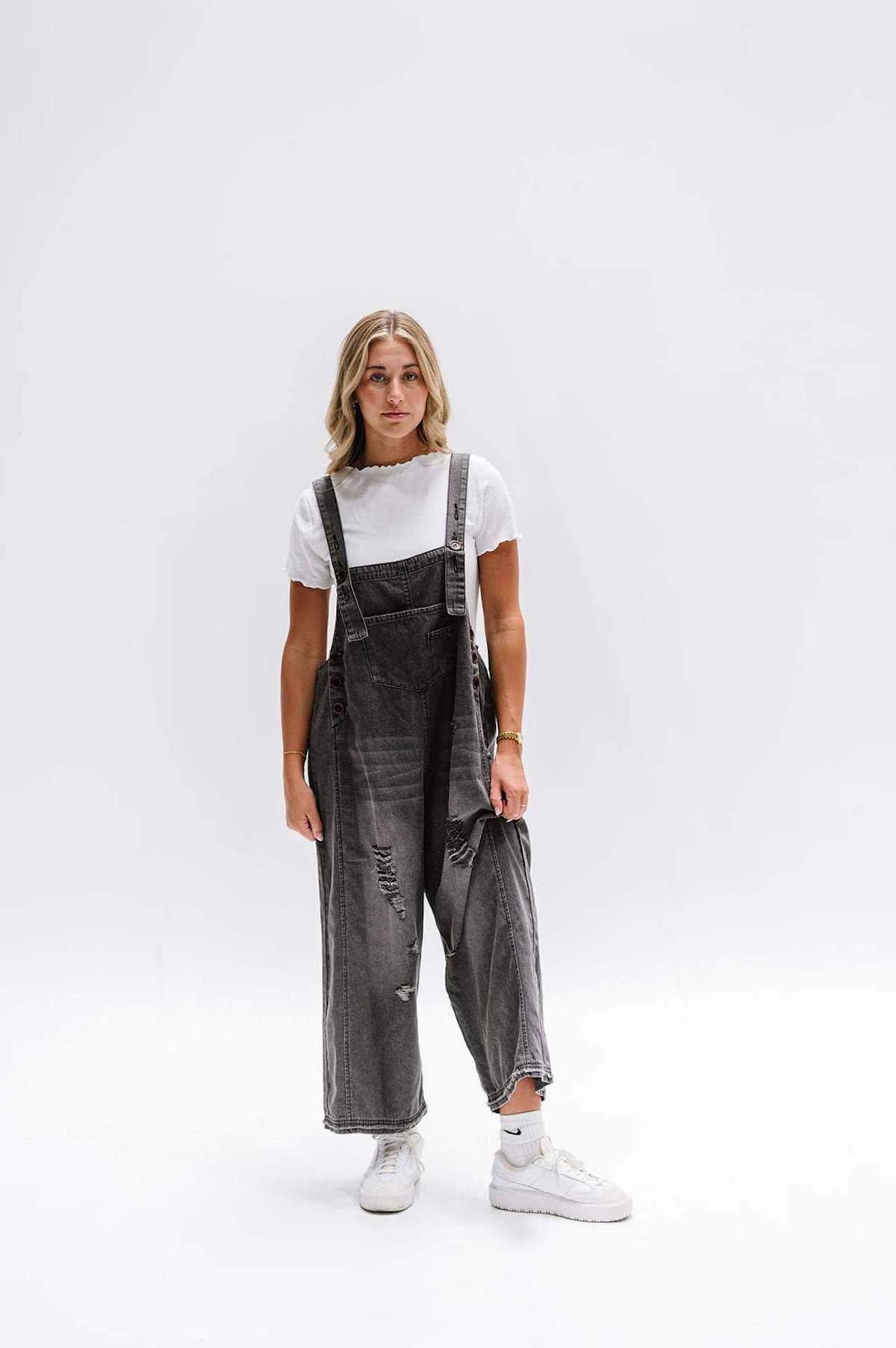 Women Casual Ripped Denim Jumpsuit with Wide Leg Style