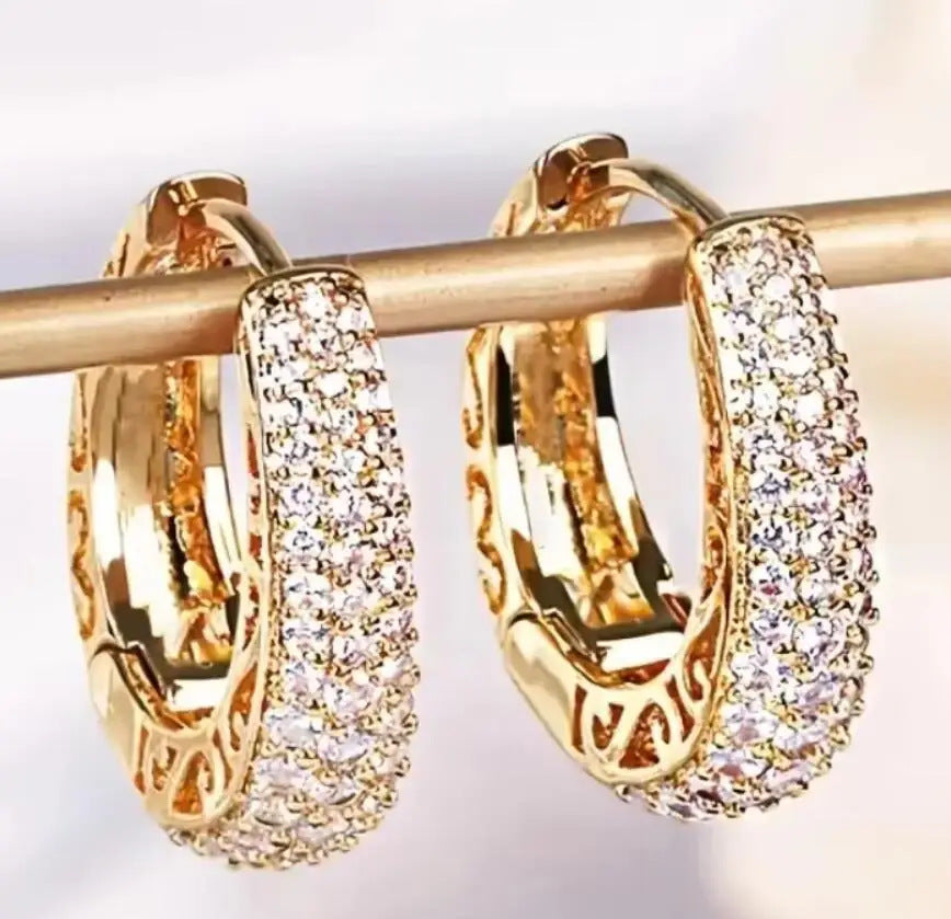 Women Fashion Simple Hollow-Out Zircon Earring