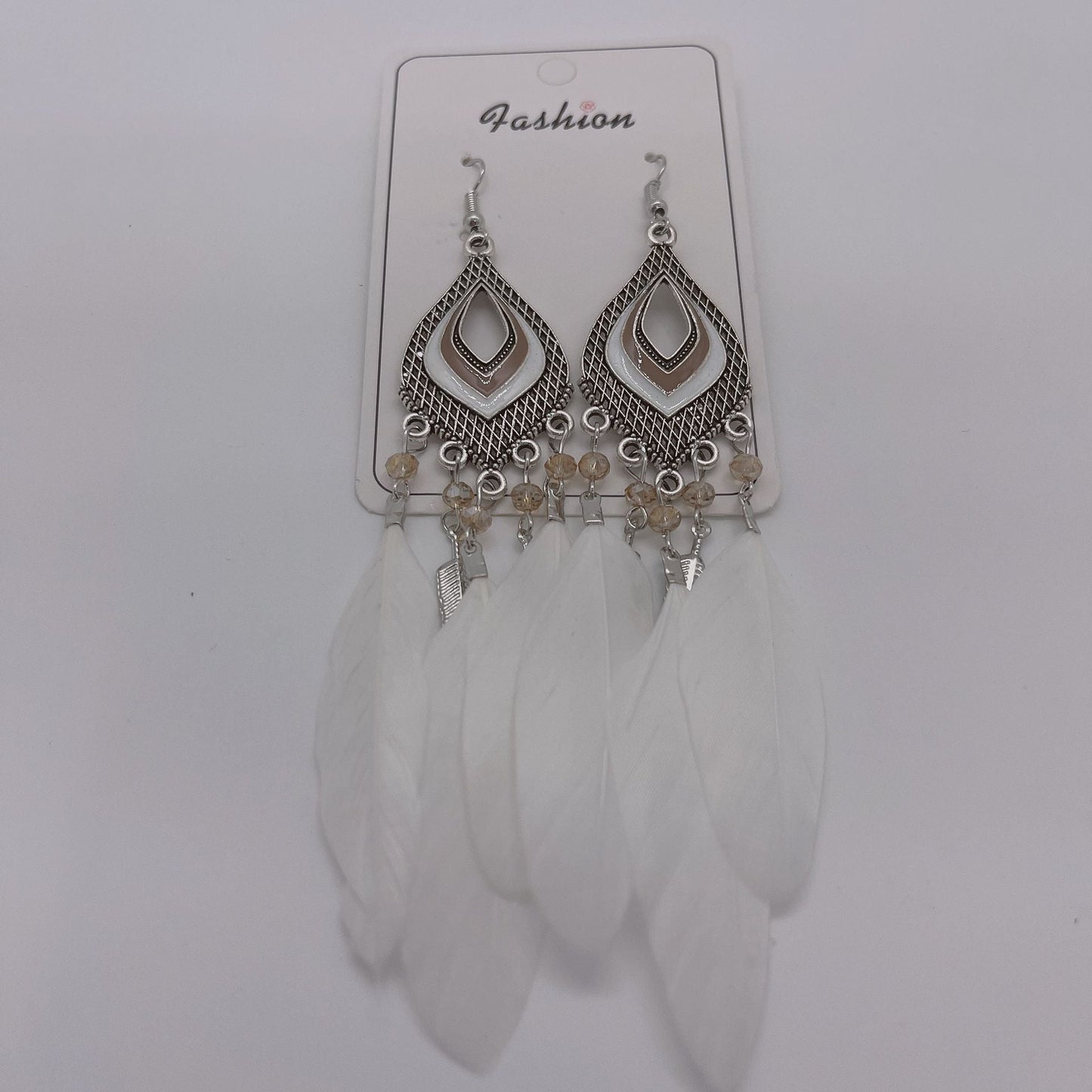 Pendientes bohemios con cuentas de cristal en forma de pétalo hueco para mujer