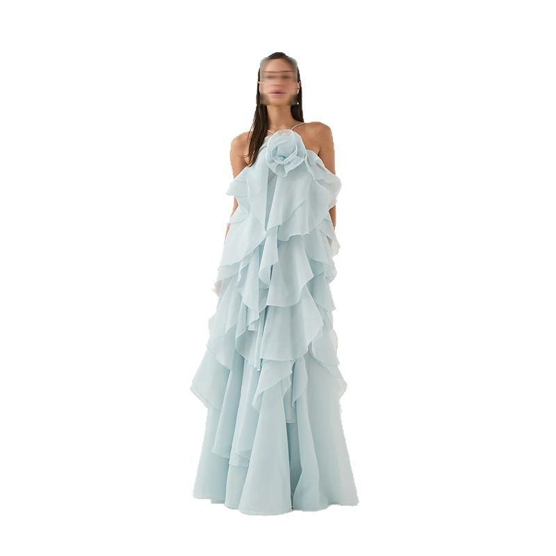 Robe élégante à volants et dos nu pour femme