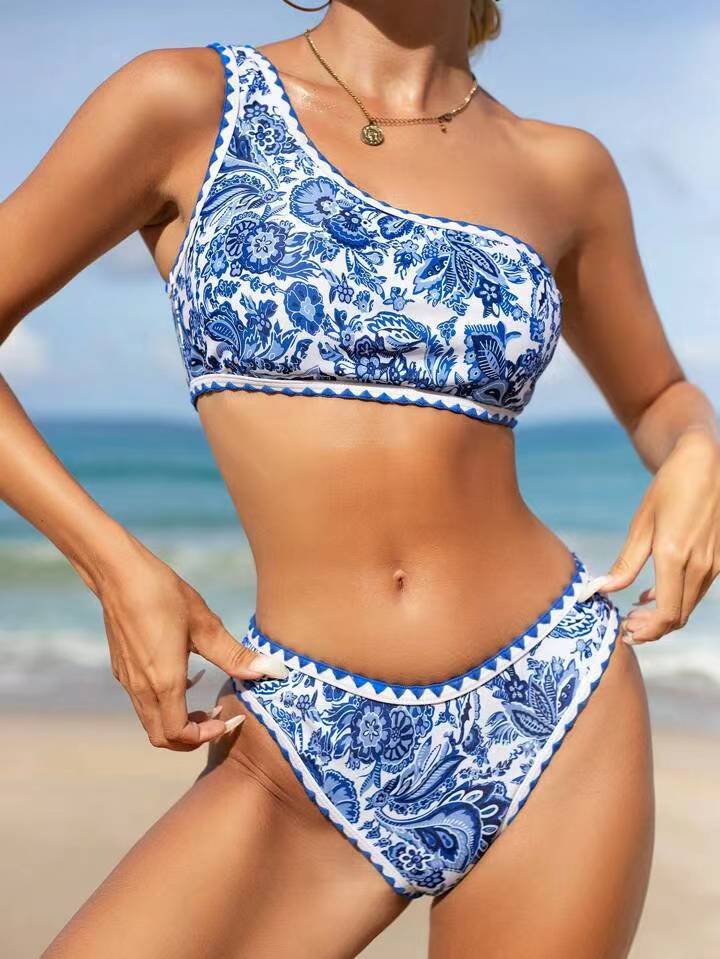 Women Summer Vacation One Shoulder Bikini Swimsuit