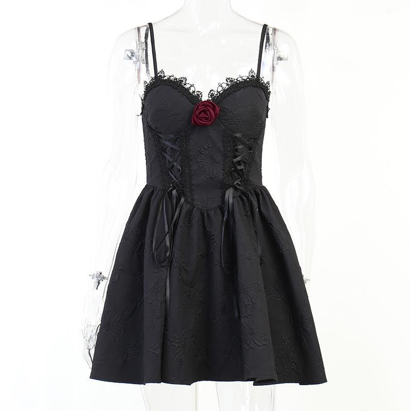 Robe gothique en polyester avec coutures en dentelle pour femme