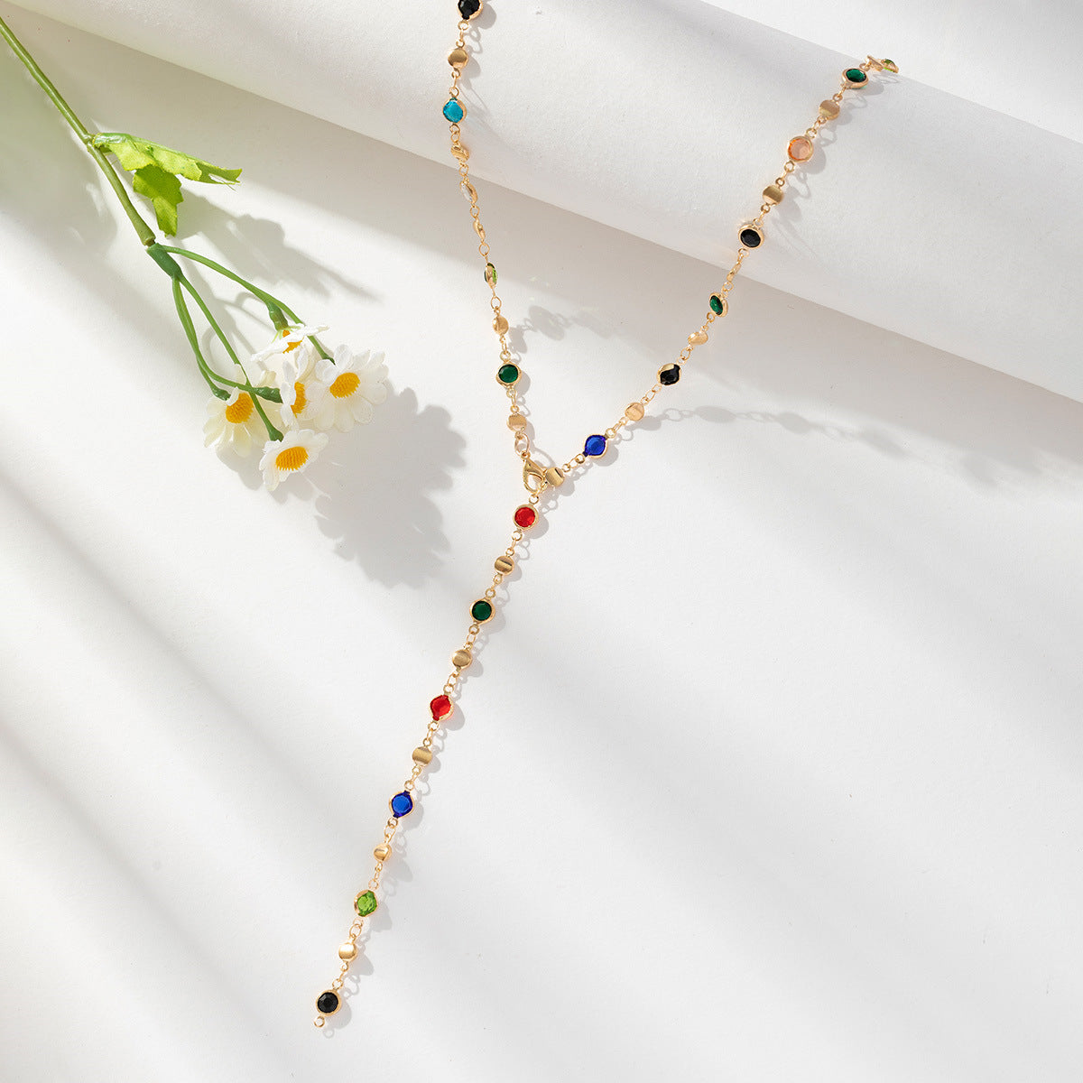 Collar con colgante de cristal orgánico multicolor para mujer