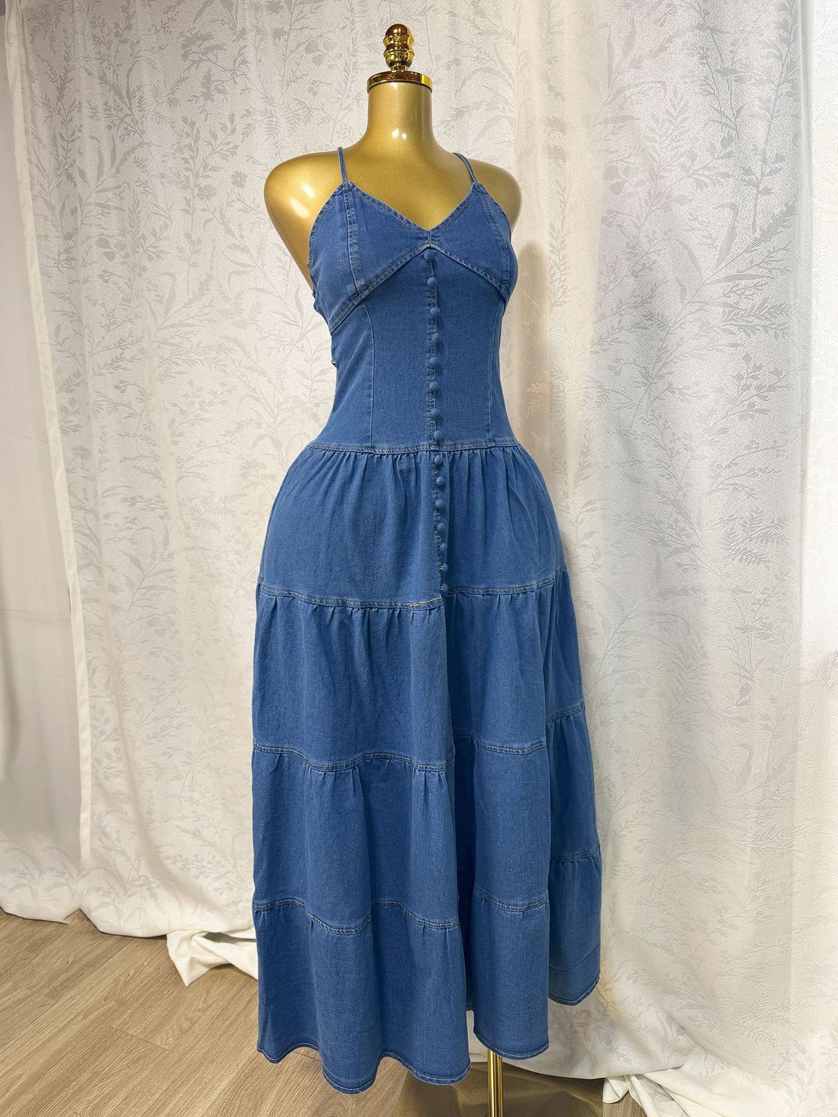 Vestido vaquero sexy de verano con escote en V y tirantes finos para mujer