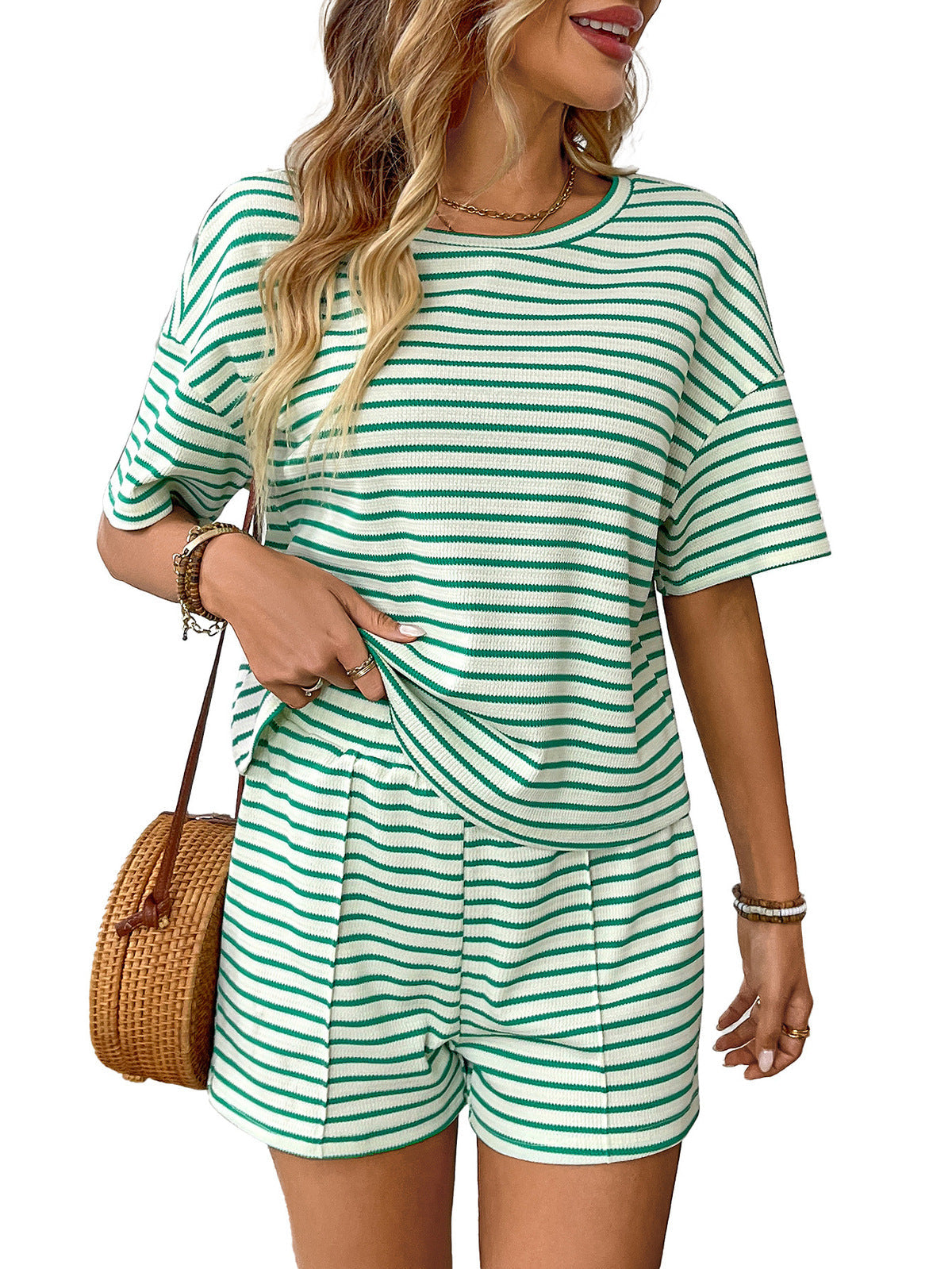 Conjunto de pantalones cortos de rayas casuales de moda para mujer