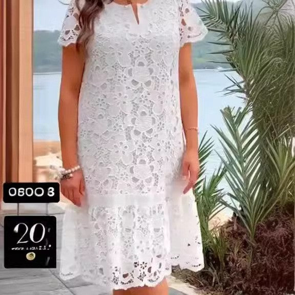 Robe élégante à manches courtes en dentelle de couleur unie