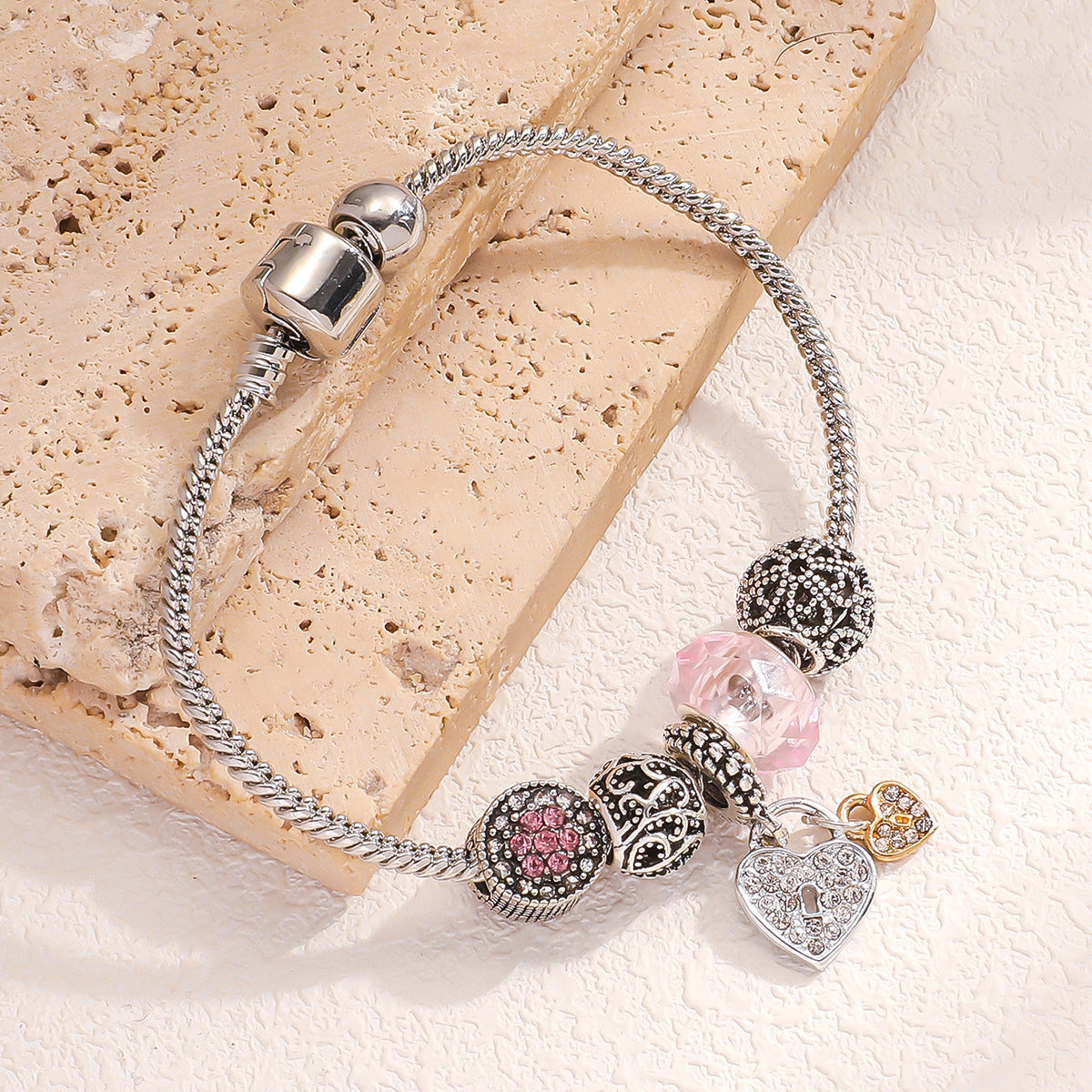Pulsera con colgante de estrella de cinco puntas y oso de amor para mujer