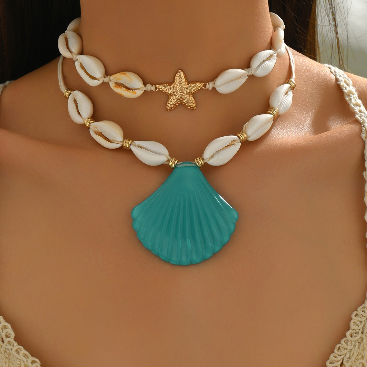 Bohemian Shell Pendant Sea Necklace with Resin Art