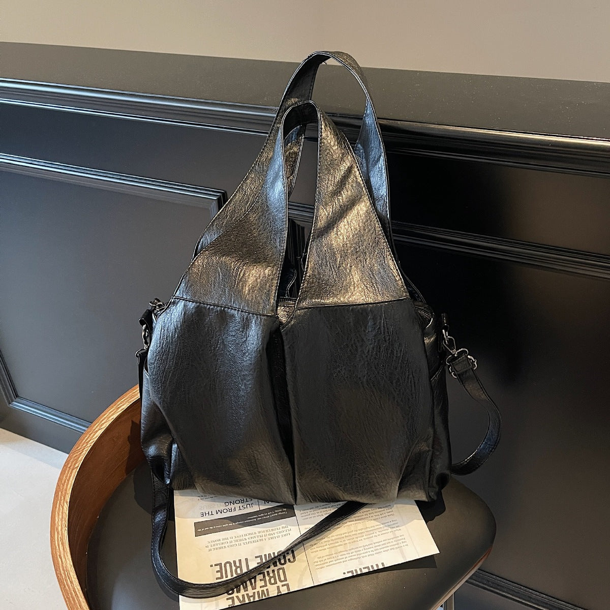 Bolso de mano informal de gran capacidad en color liso para mujer