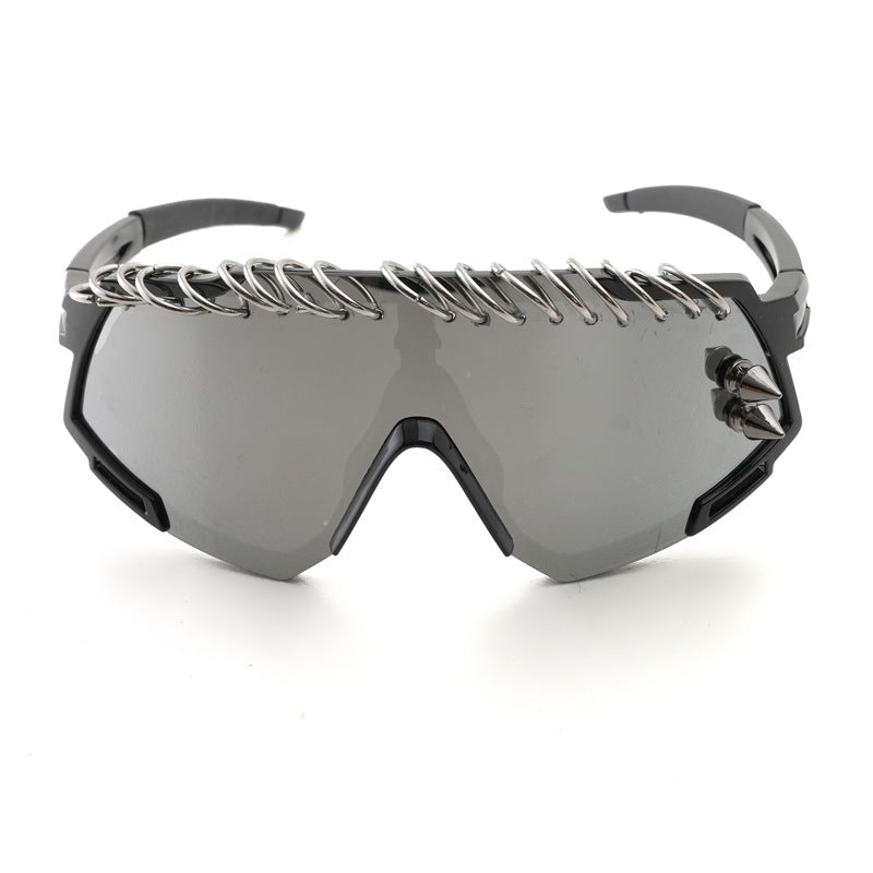 Gafas de sol a prueba de viento con remaches de aro de hierro, estilo punk, a la moda