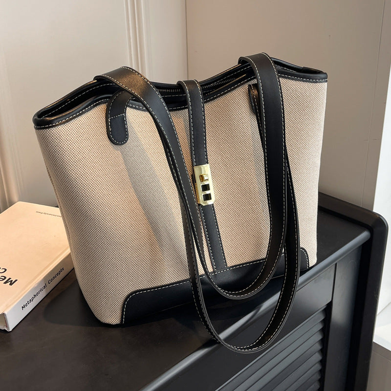 Bolso tote vintage de gran capacidad con empalmes en contraste