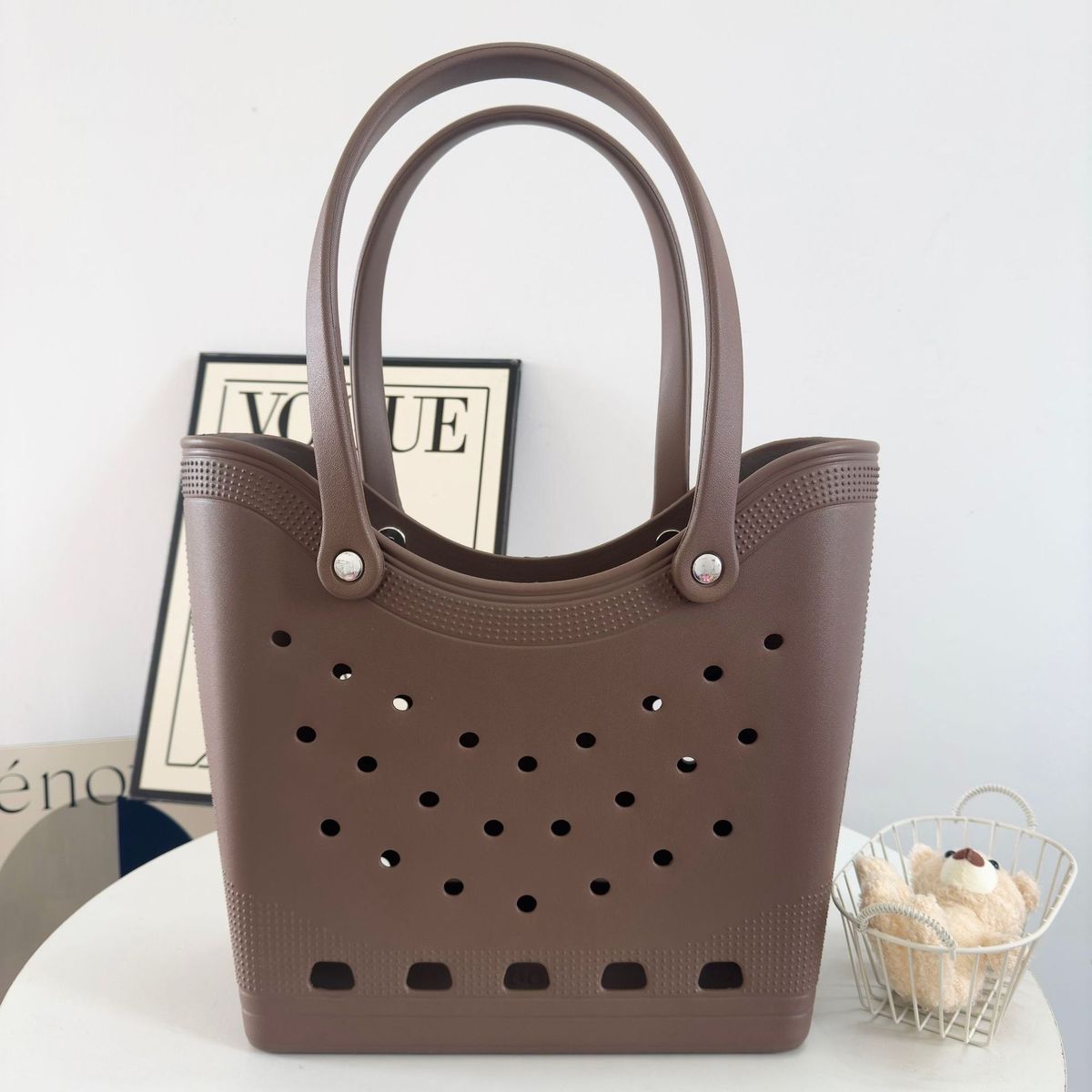 Bolsa de EVA de gran capacidad con diseño moderno y urbano