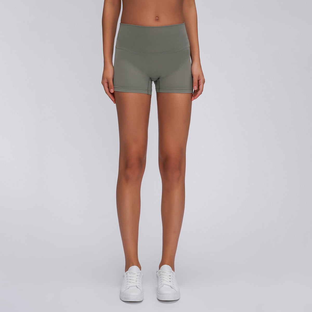 Short de yoga extensible décontracté de couleur unie pour femme