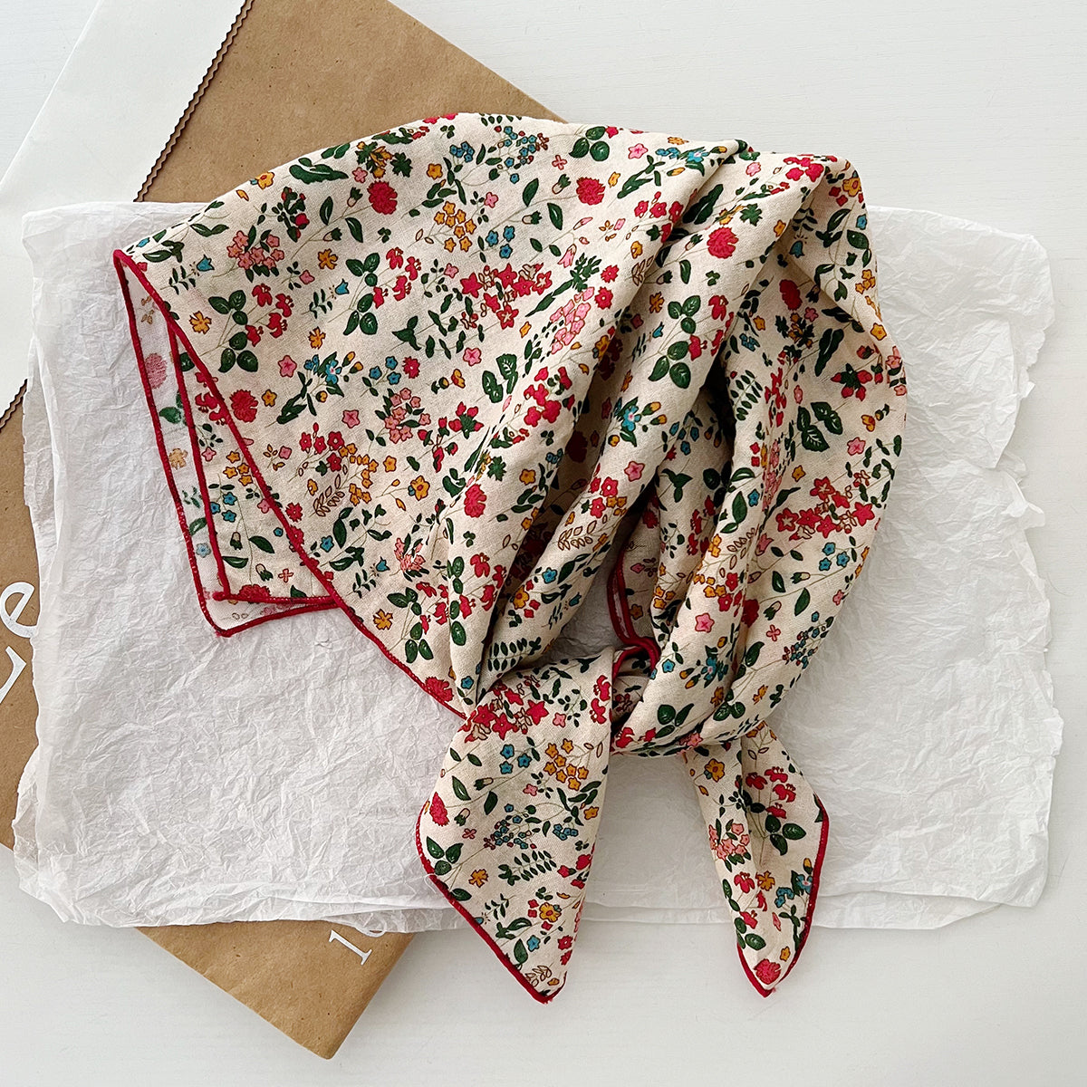 Bufanda de seda cuadrada con estampado floral informal para mujer, accesorio de moda de algodón