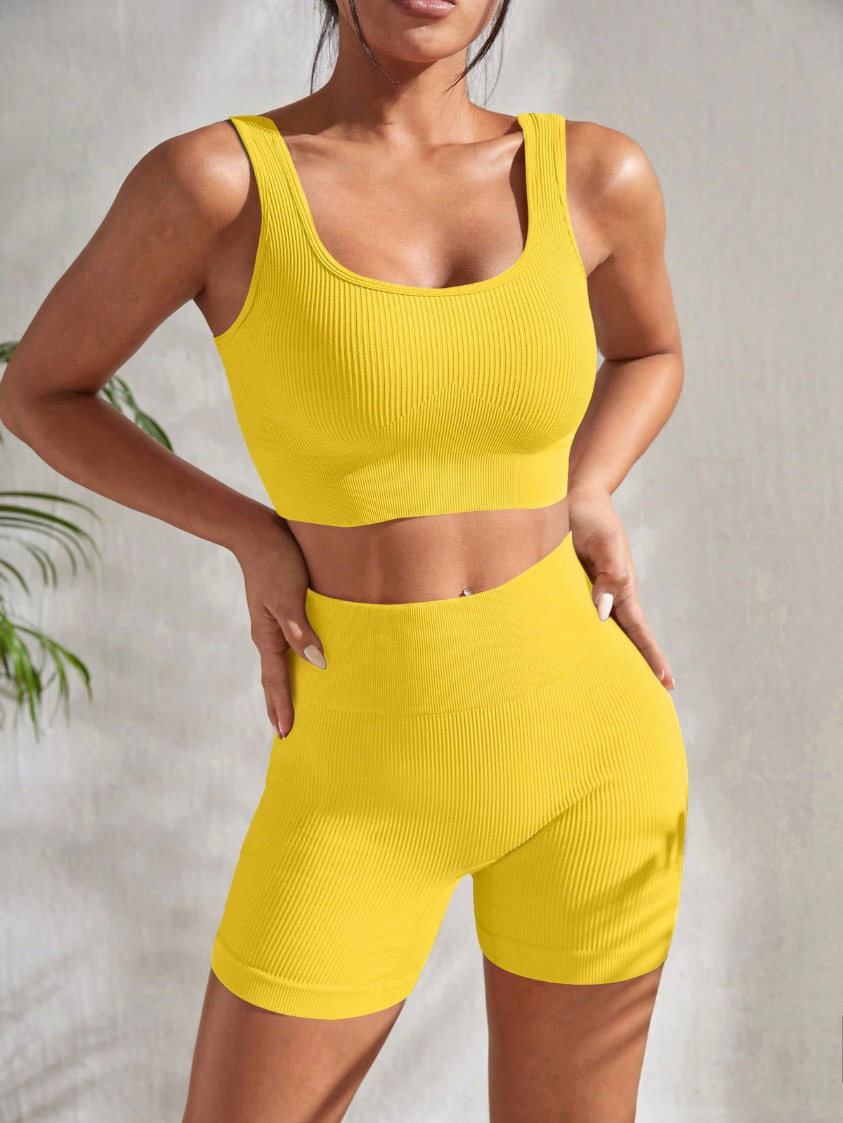 Ensemble débardeur de yoga sans coutures et short taille haute pour femme, couleurs unies