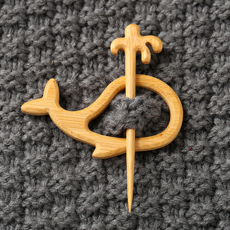 Wooden Animal Brooches for Women's Fashion