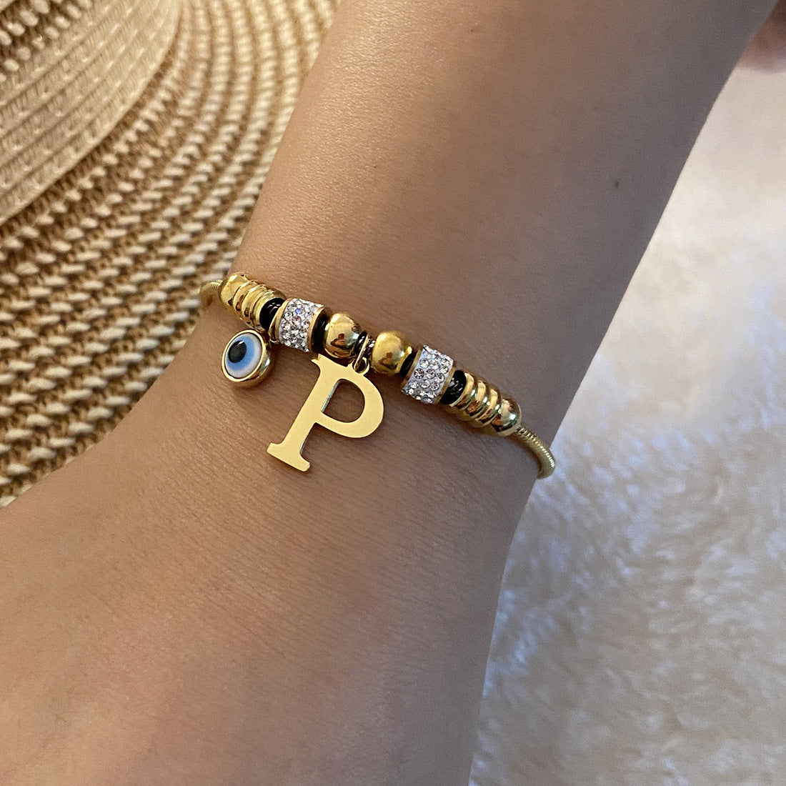 Pulsera de cuentas de acero inoxidable con alfabeto de moda