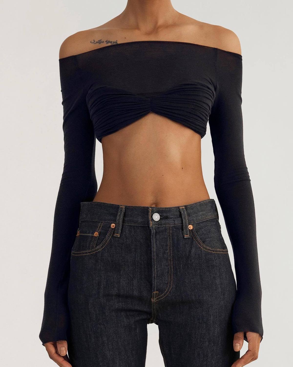 Women Mesh Shoulder Long Sleeve Cropped Top