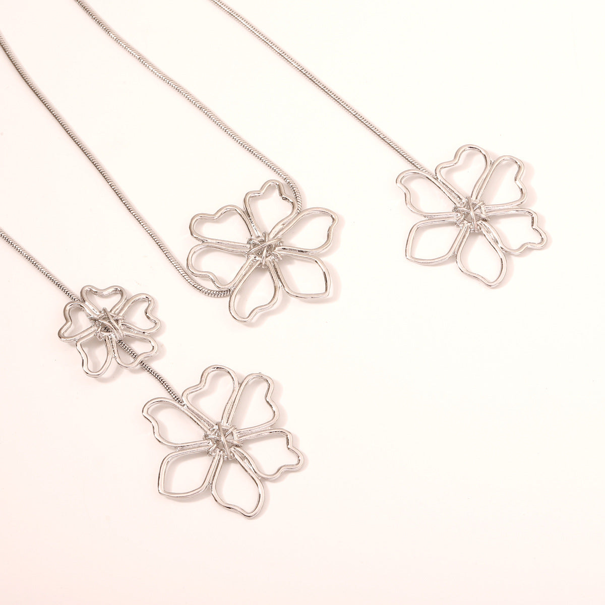 Women Fashion Creative Long Metal Alloy Flower Necklace