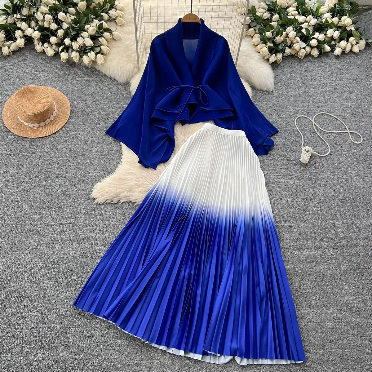 Women Gradient Color Lace-Up Blouse Pleated Skirt Set