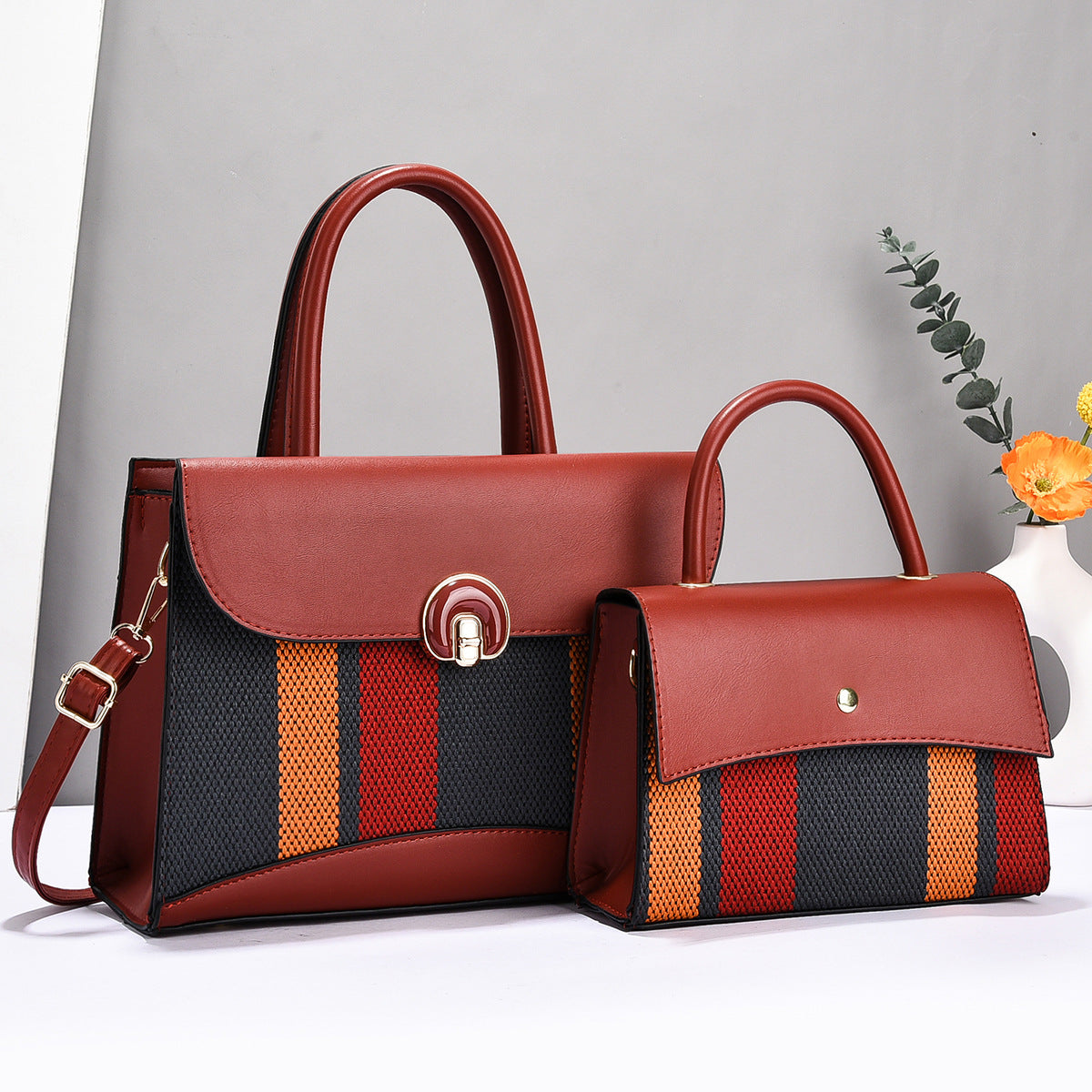 Sac à rabat 2 en 1 à blocs de couleurs pour femme