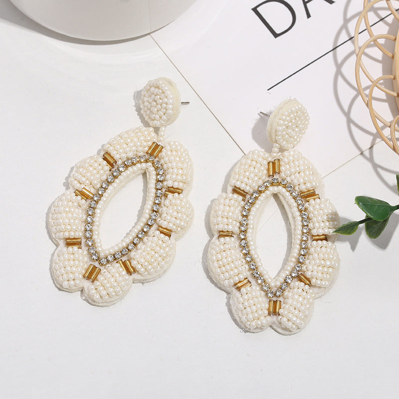 Boucles d'oreilles tressées en perles de riz et fleurs de Bohème