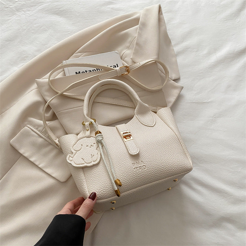 Fashionable Solid Color Large Capacity Shoulder Bag