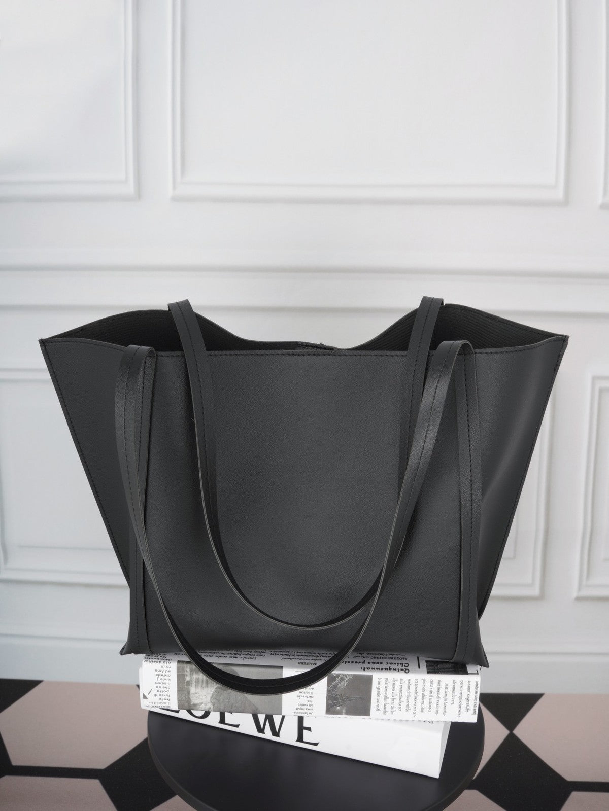 Vintage Black Large Capacity Tote Bag