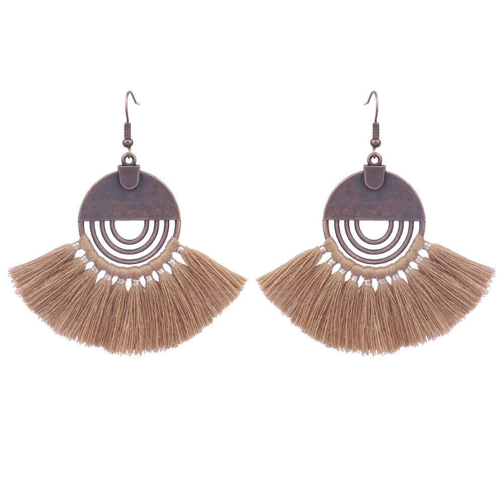 Boucles d'oreilles à pompons rétro de style ethnique bohème