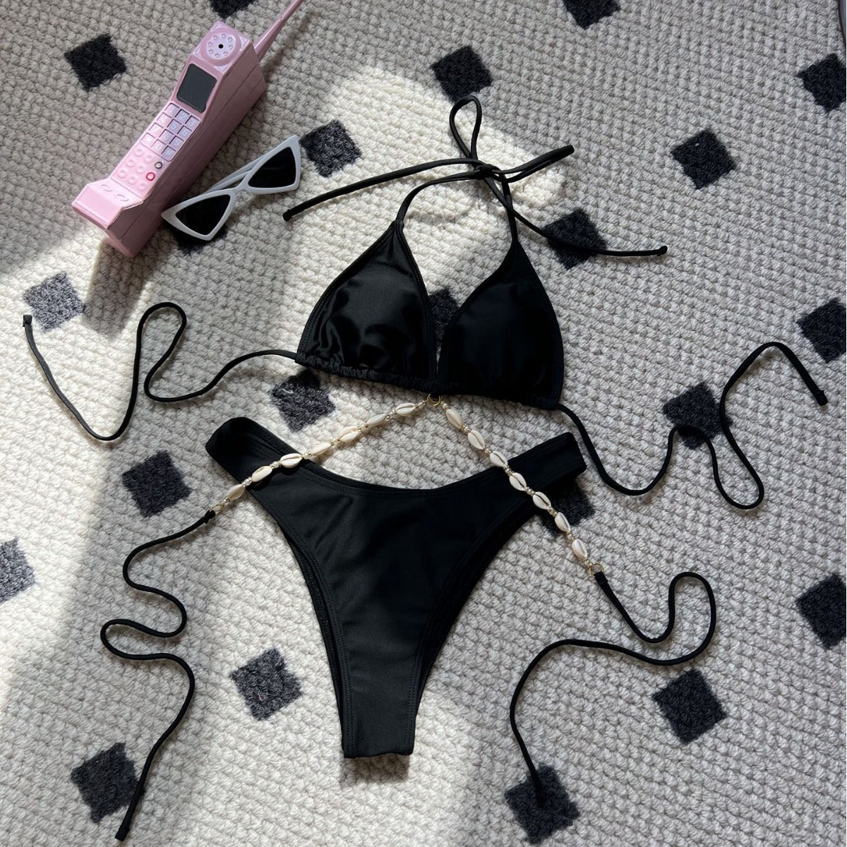 Women Fashion Sexy Solid Color Shell Chain Halter-Neck Bikini Swimsuit