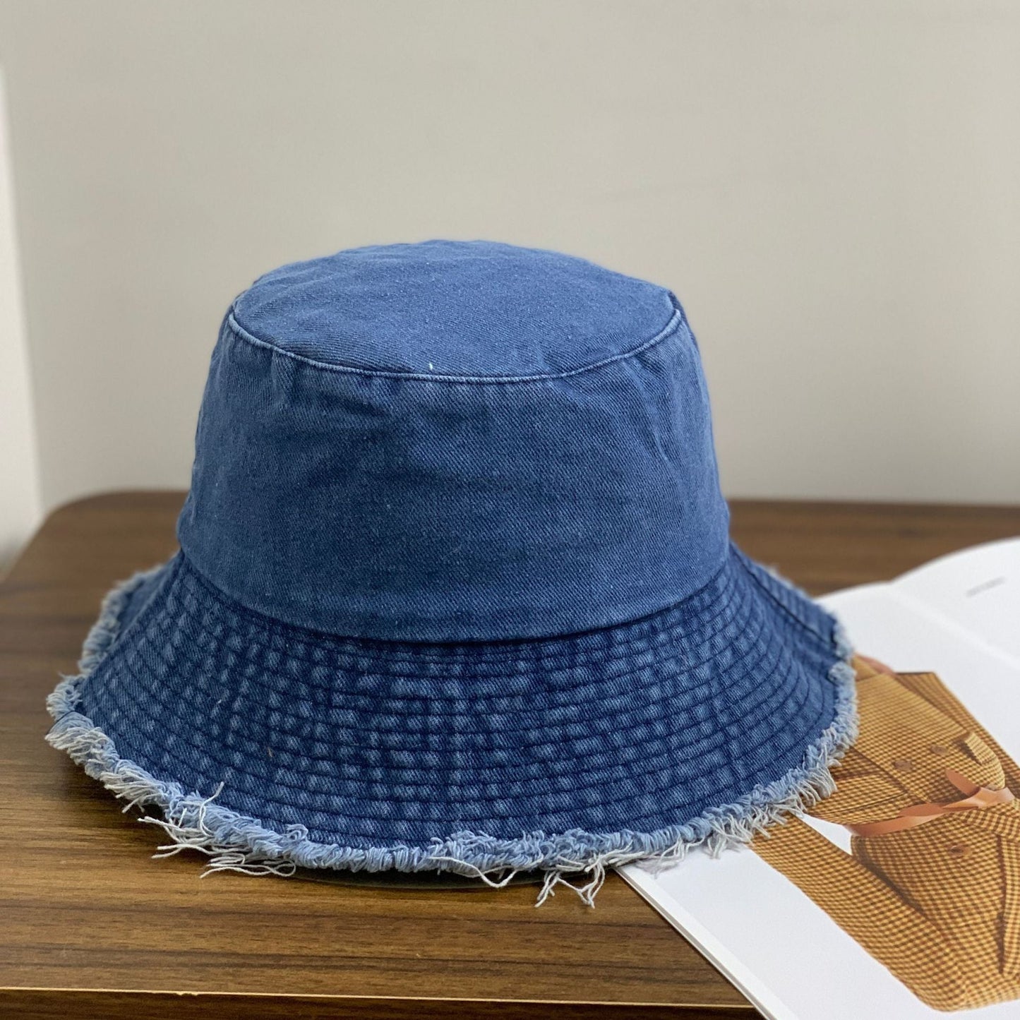 Sombrero de pescador de mezclilla personalizado con dobladillo sin rematar y protector solar de moda