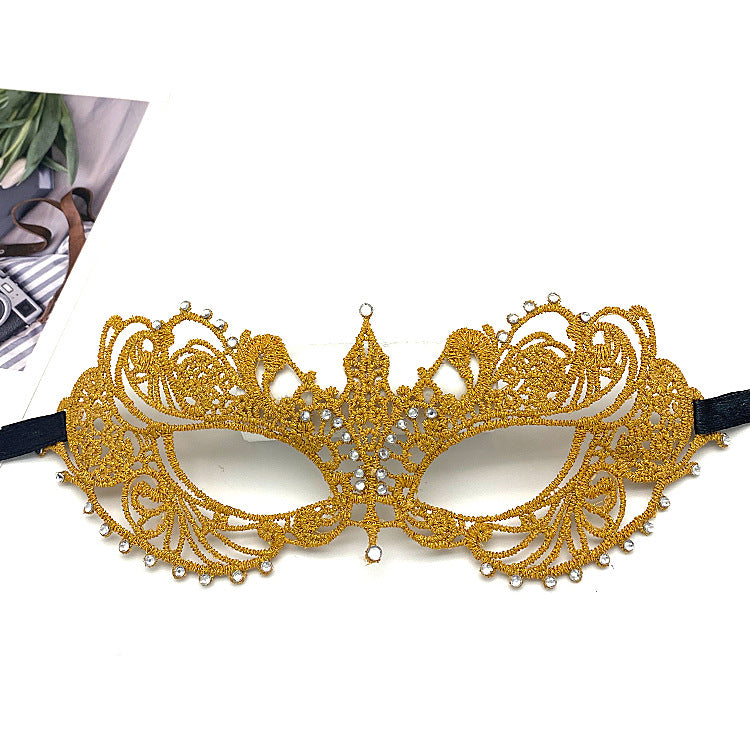 Women Lace Half-Face Mask with Diamonds for Halloween