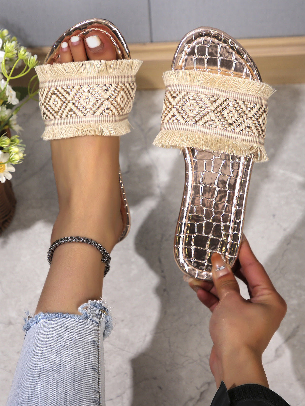 Pantuflas casuales con borlas para mujer