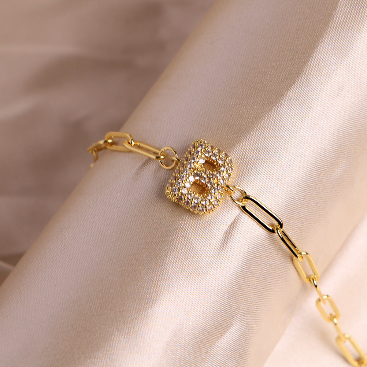 Fashion 26 Zircon Alphabet Clip Chain Bracelet