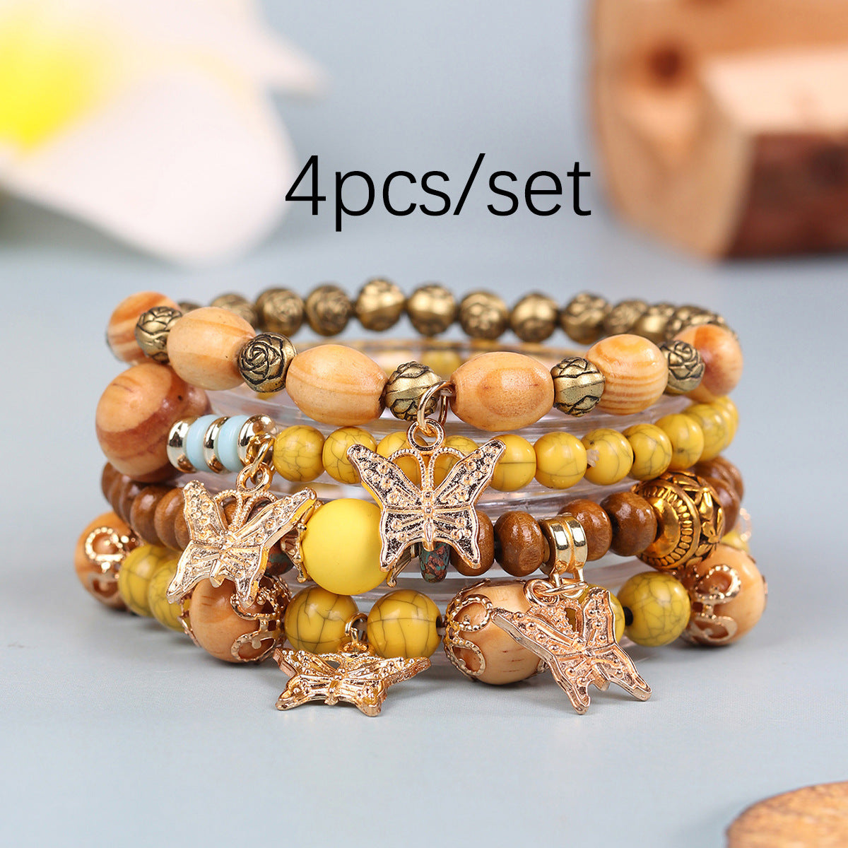 Pulsera multicapa con mariposas y cuentas estilo bohemio vintage