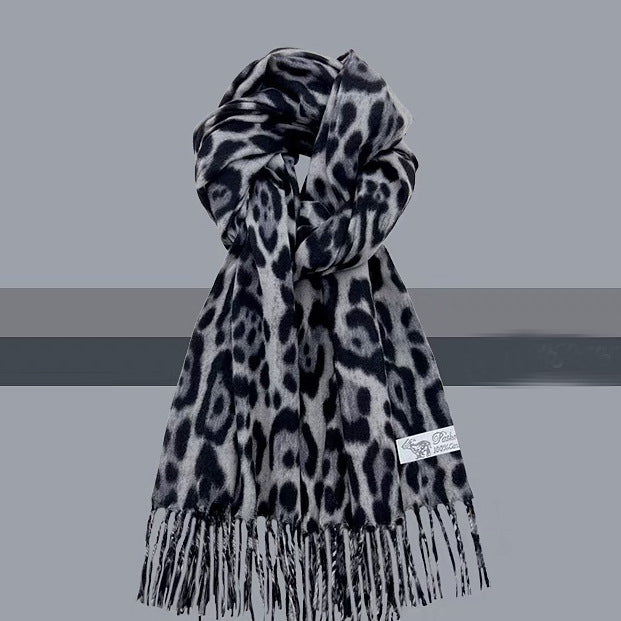 Écharpe à pompons léopard vintage pour femme, accessoire de mode élégant